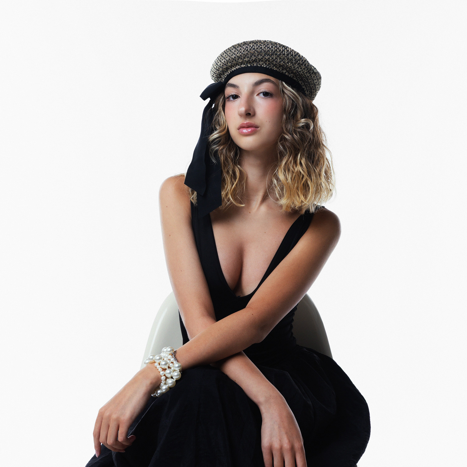 SHEILA - Beret Hat With Oversized Bow